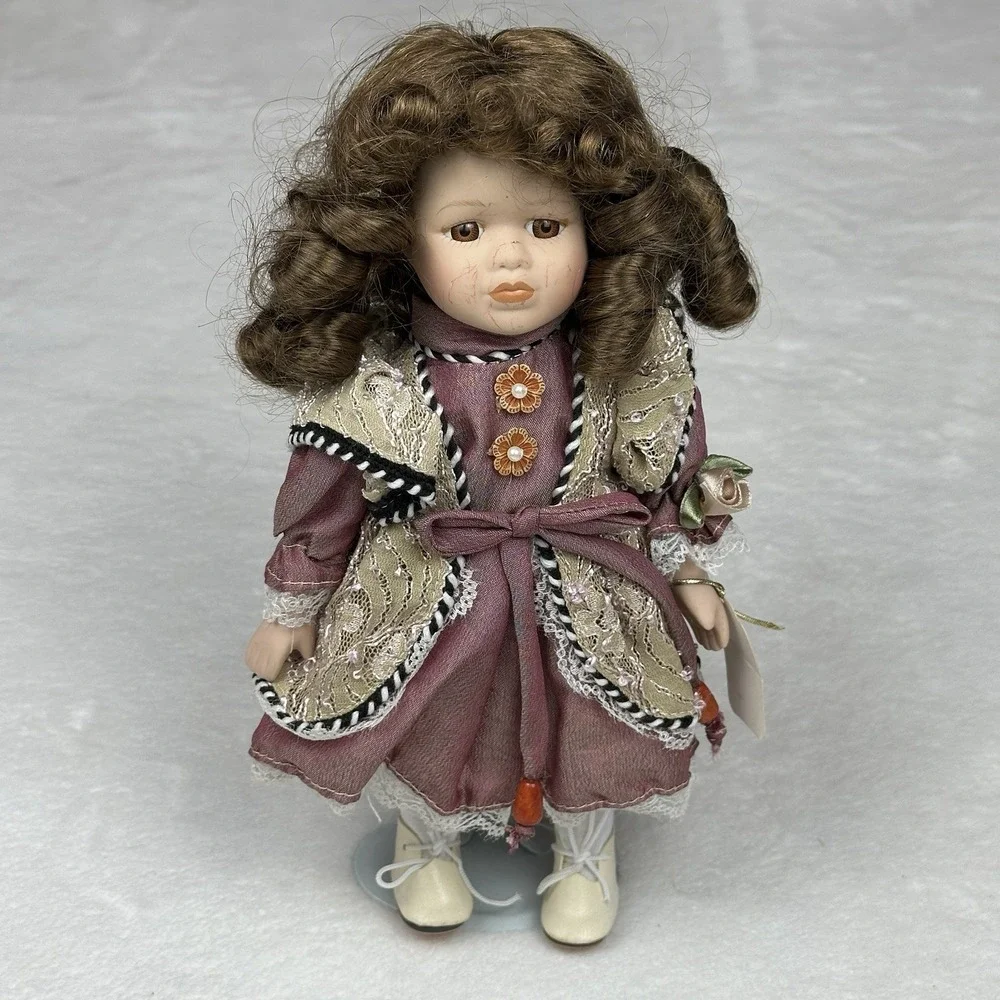 VTG Ashley Belle Redhead 1968 Porcelain Doll with Stand Victorian Collectibles.